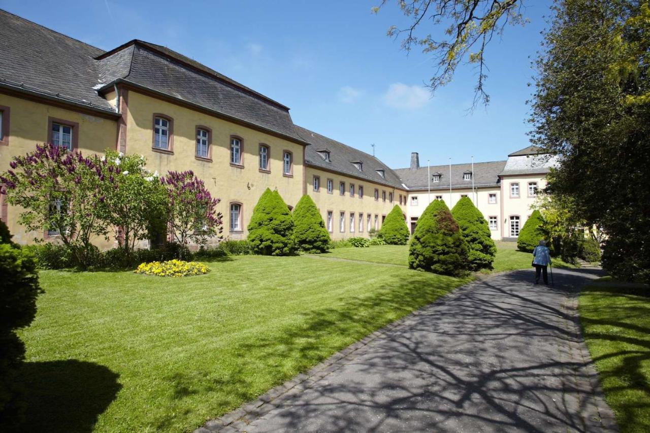 Kloster Steinfeld Gaestehaus Kall Exterior foto